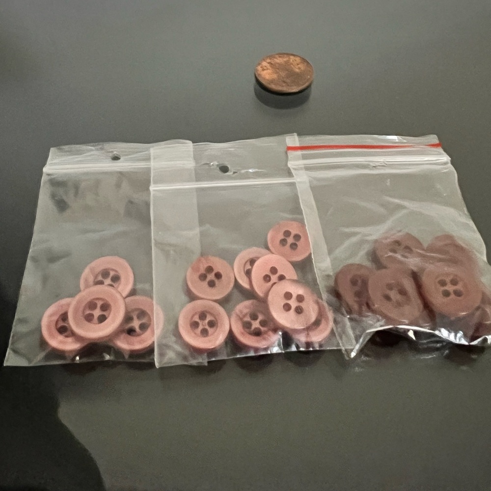 White Buttons. - Picture 2 of 5